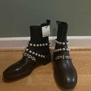 ZARA LEATHER BOOTS